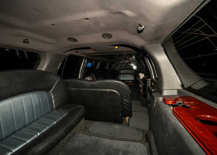 14 Passenger Ford Excursion Limo - View 6